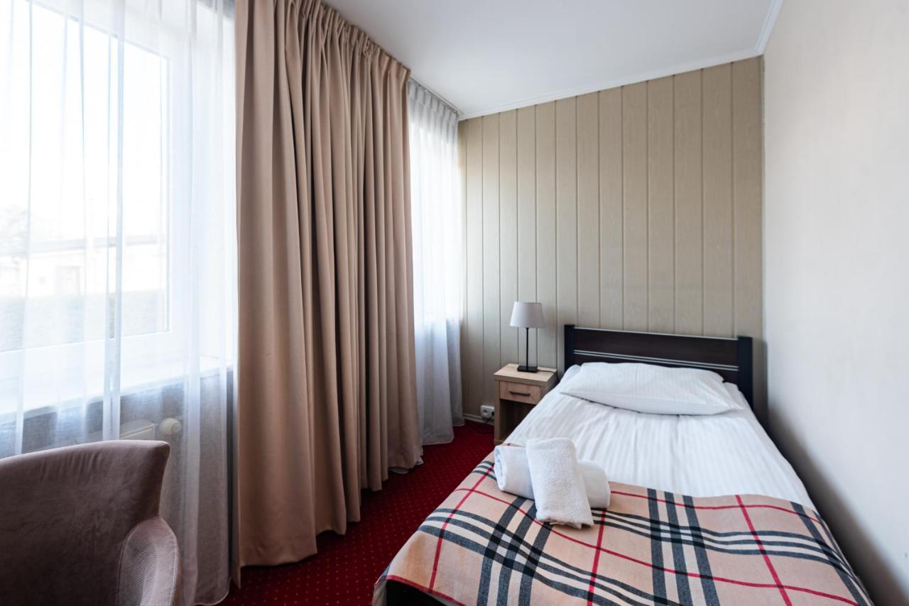 Hotel Dobre Z Lasu Solec Kujawski Eksteriør bilde