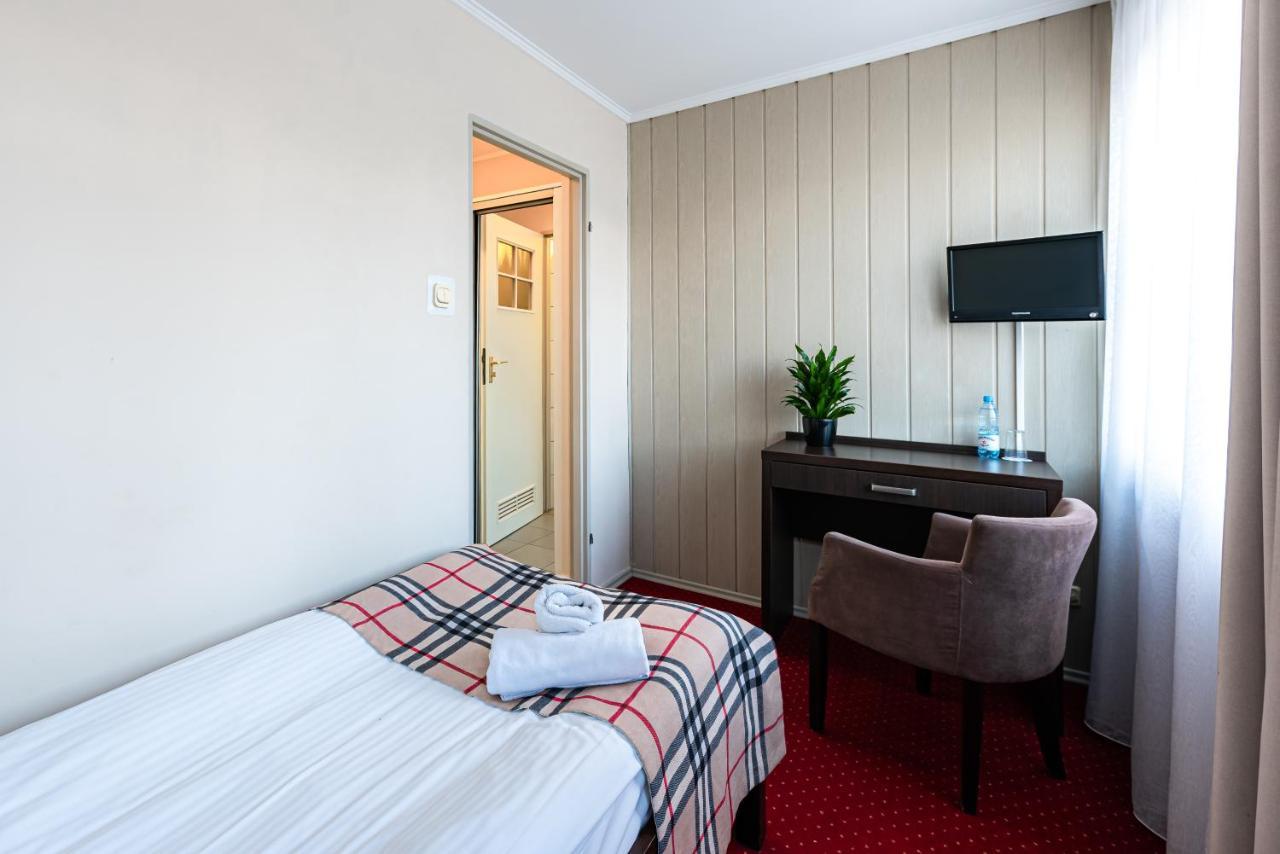 Hotel Dobre Z Lasu Solec Kujawski Eksteriør bilde